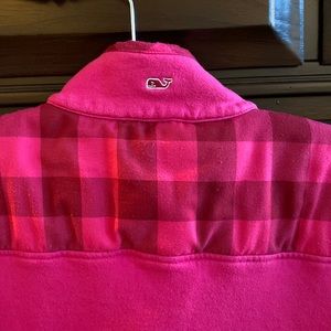 Vineyard Vines dress sweatshirt.